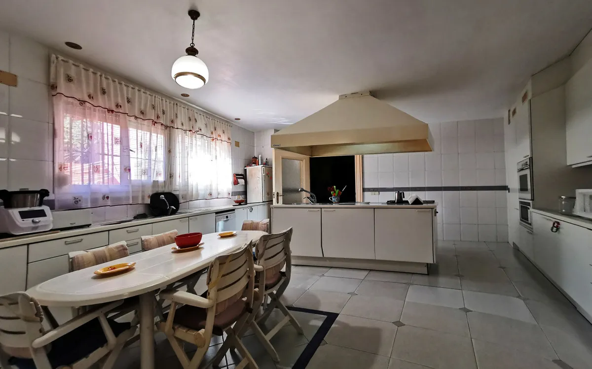 bda457d6-3536-4ab3-9c3b-fc3b481a4bab