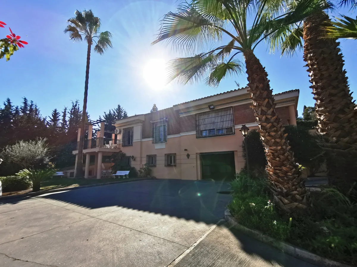 fef710d6-1f4c-45df-8b1f-432025a2fb3a