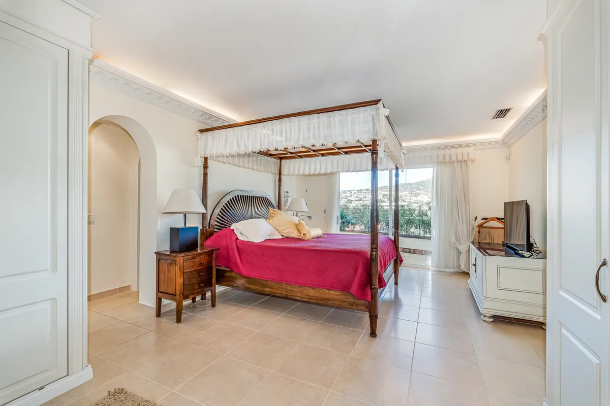 0783242a-44d8-499e-ba1d-dfa2aba5661f