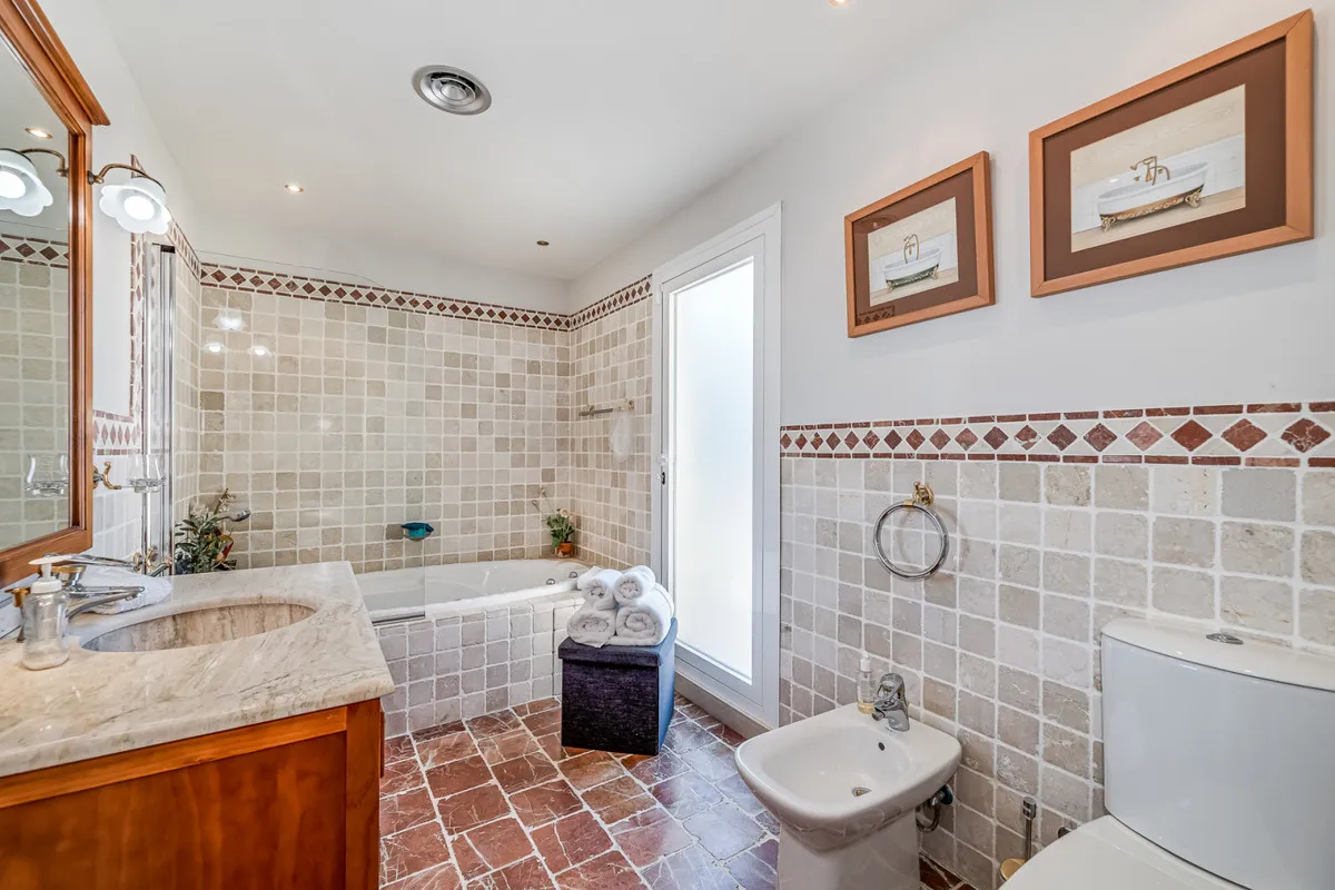 359f04a3-33ef-45c8-b3f6-163a5fbd6a04