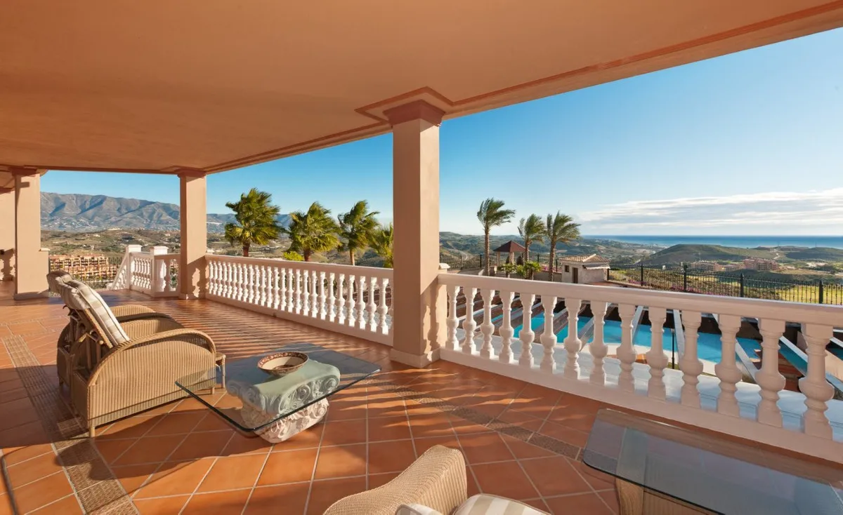 0c676102-be1e-427a-9005-171bacee74c8