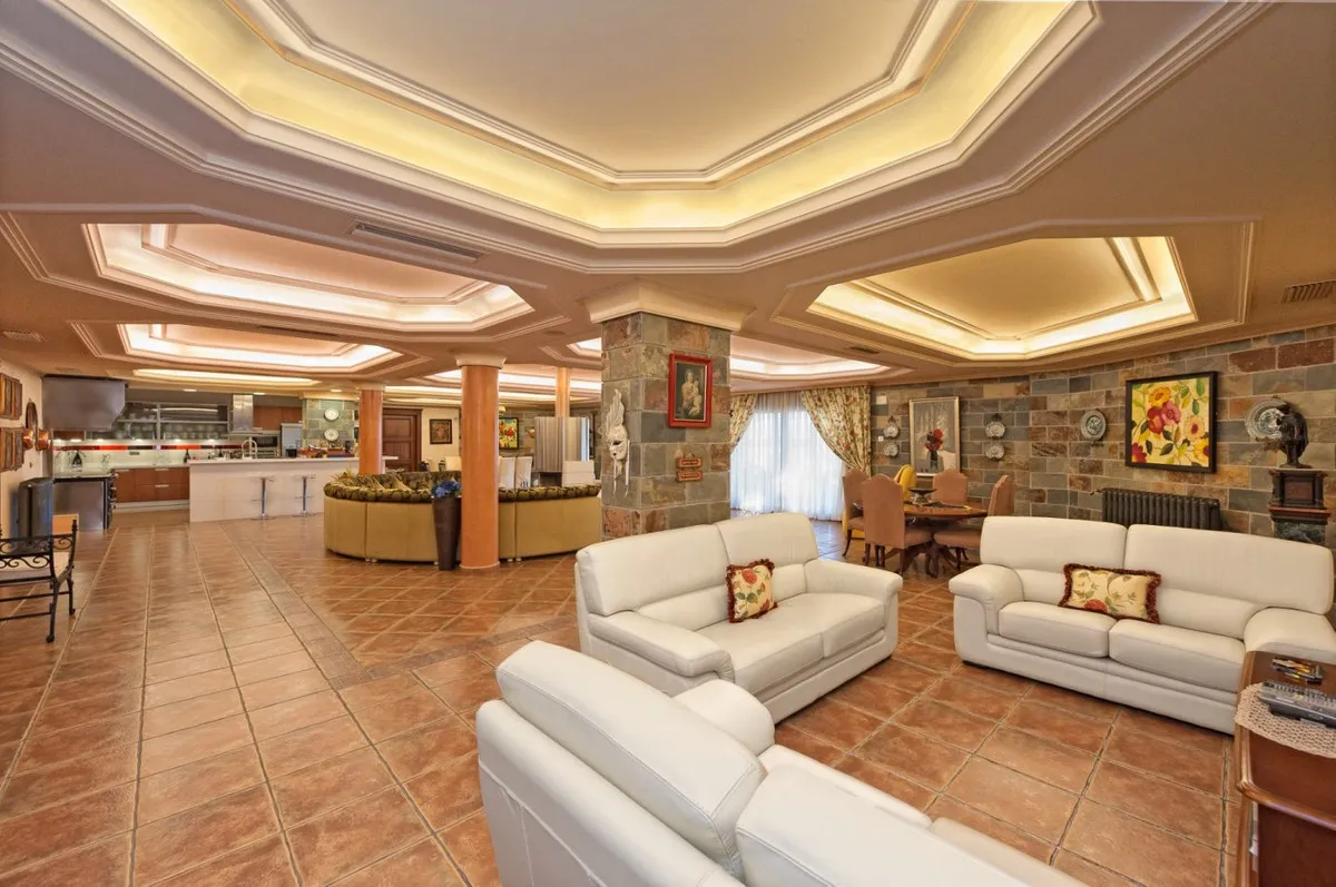 c0632502-a436-4e7d-8d95-16e91a85e693