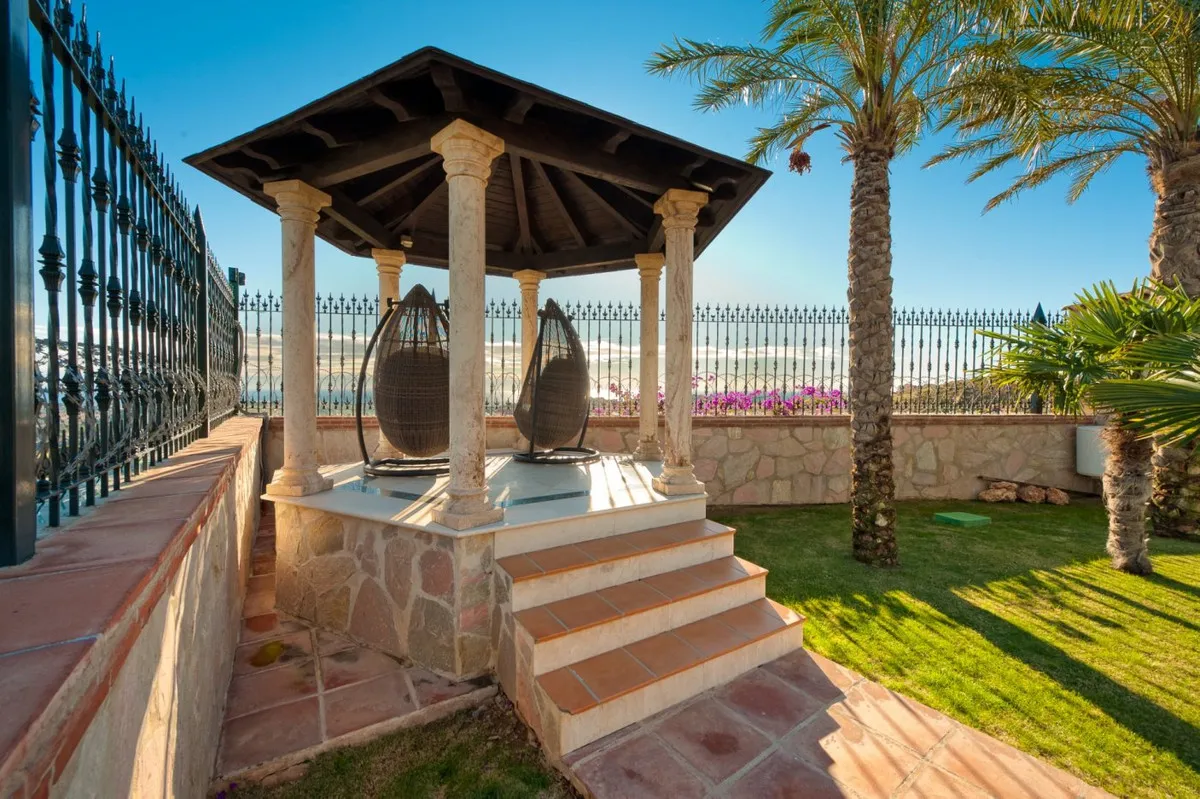 ce538844-00ac-4c48-aafe-038b2ffd7d40