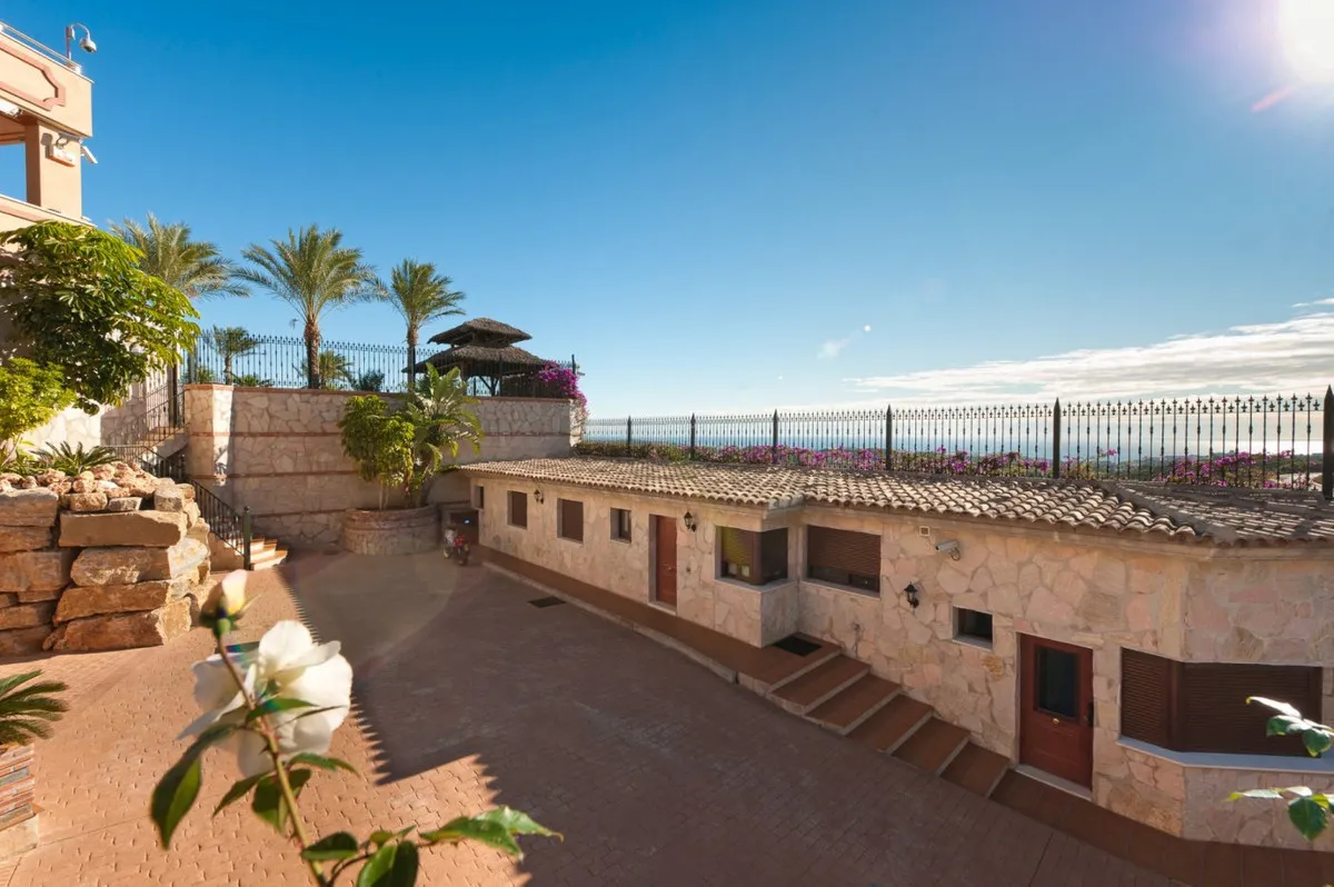 dde6cea8-4e43-4014-ae0b-c2e011d8eb24