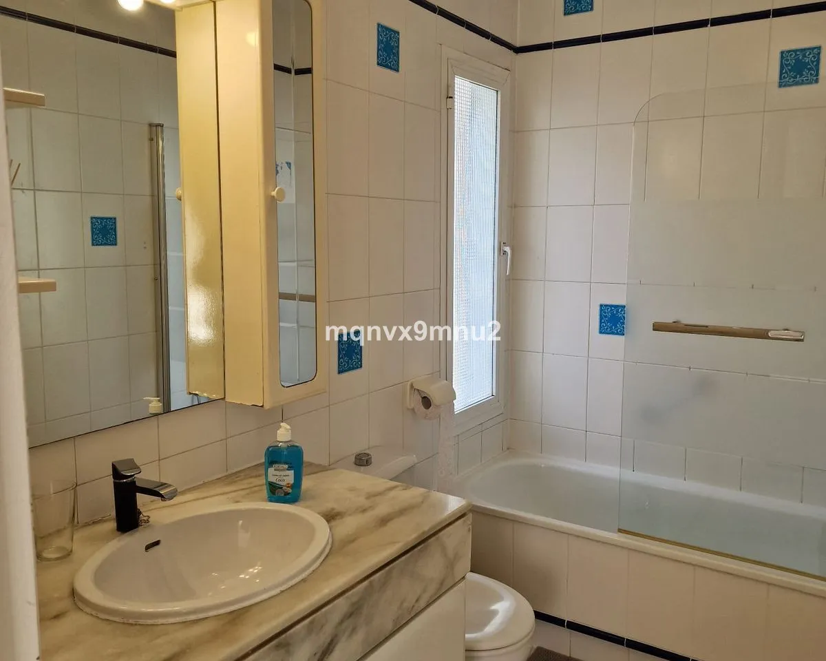 6deb6df0-05c3-490d-8d9e-49d3a83e5894