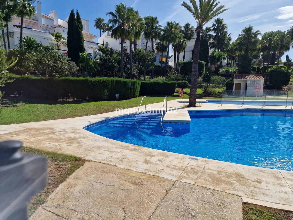 9fb58de1-895f-46ab-ba8c-400afb727bee