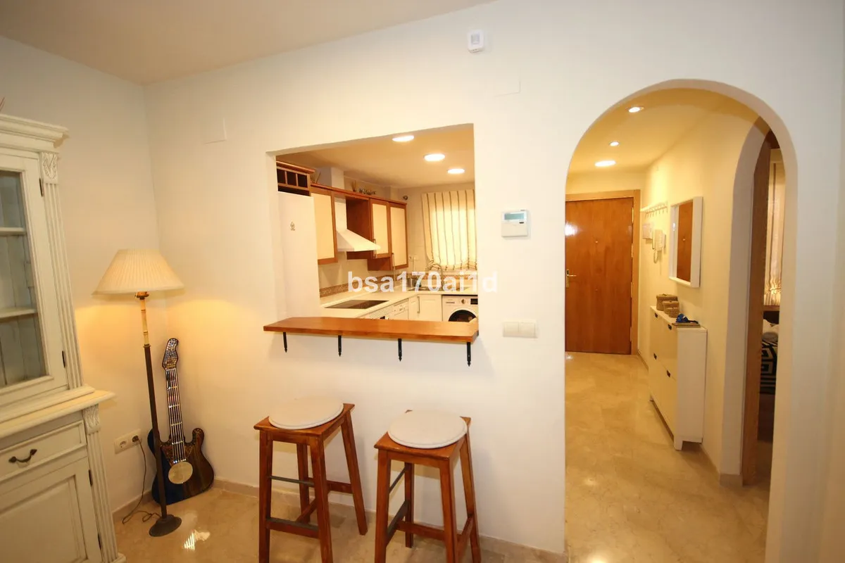 5b232e98-f9b7-4f72-a58b-febbc371c07a