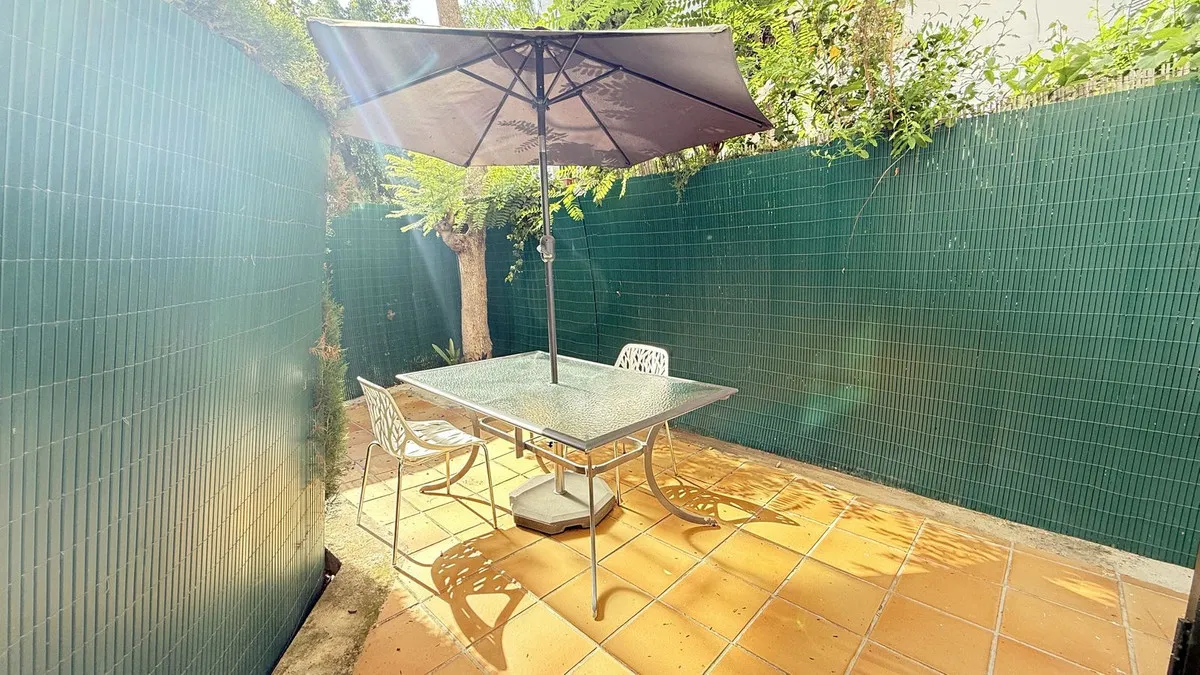 16b1b678-b98b-40ca-b6be-3d18f14f2bcf