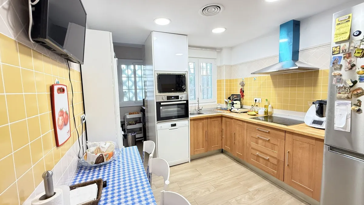 30deb846-f89a-4be5-8abb-16877b612537