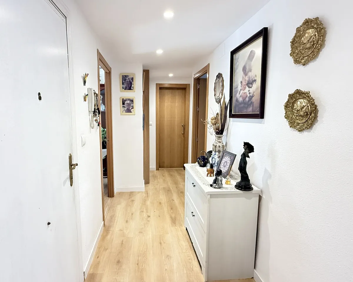 76869000-8568-4537-aeb7-83e7f3e647a0