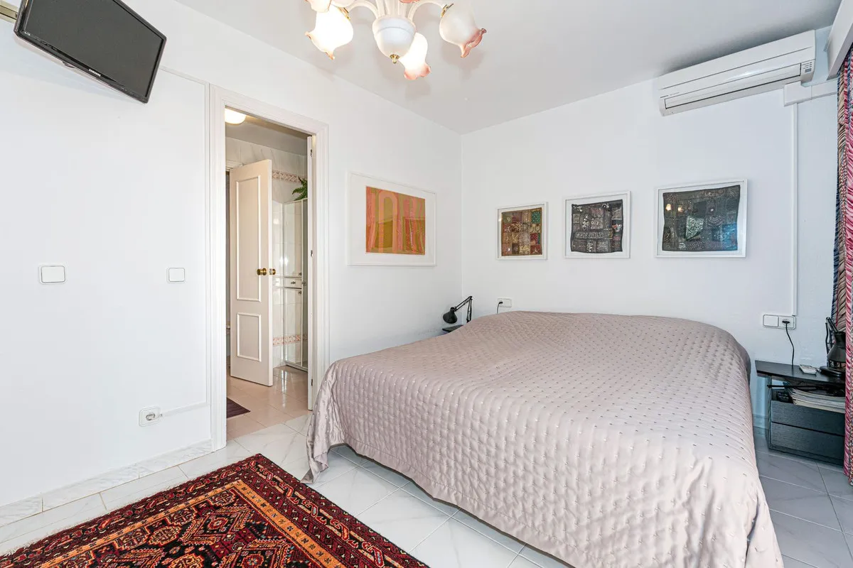 abf1d834-f8ff-4b1a-89fd-1ae8054a1286