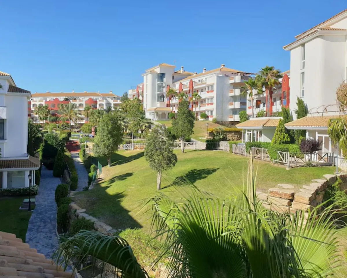 509e076c-817a-4931-886c-4337b96a2500