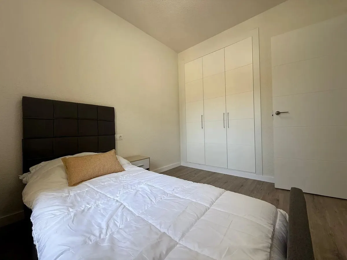 423ad9a6-864a-4a35-81d9-a1e6a44c00f0