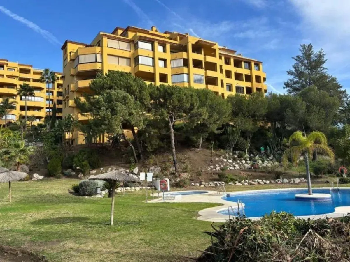 a30c9dc1-b8b8-4d4a-a4db-02b45c994132