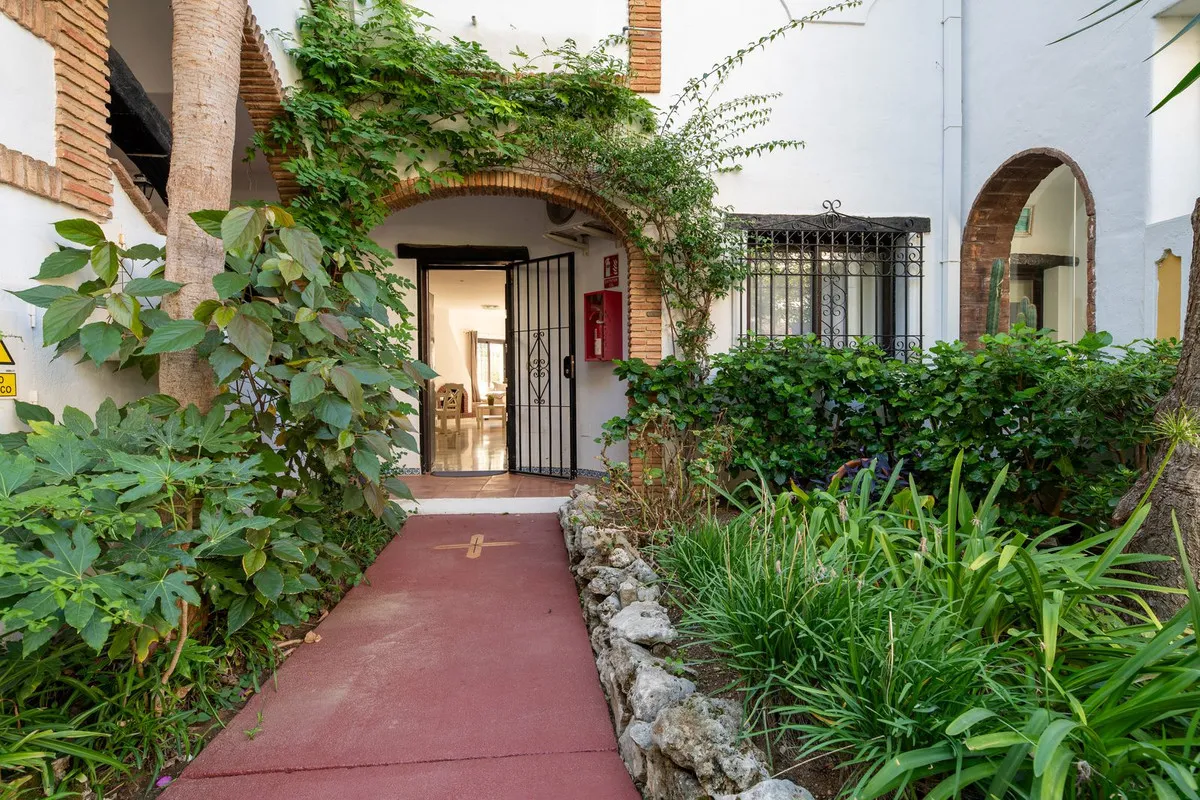 738b4824-2172-4ac8-8737-5aff86a7602e