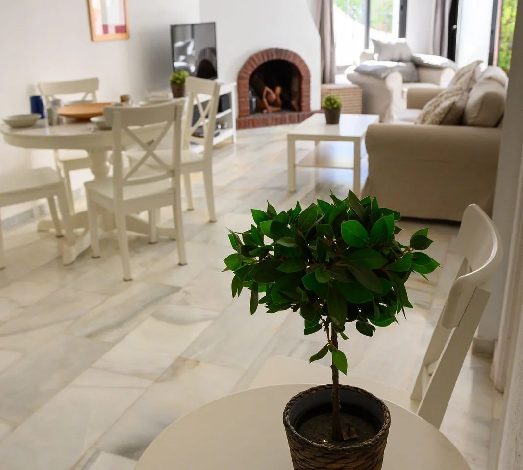 ce42a8d9-2e6a-477d-9081-7e3f5815f43a