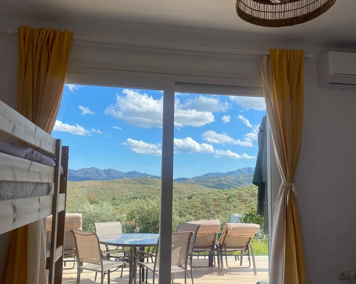 16ddb8aa-8a8d-409e-b1fc-14e8ee5e7084