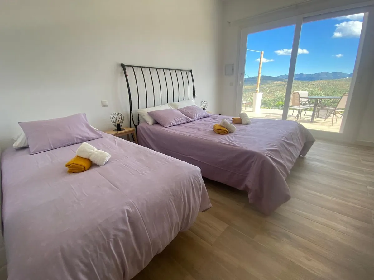 6db6a811-609f-437e-b704-4a0ae9a6e028