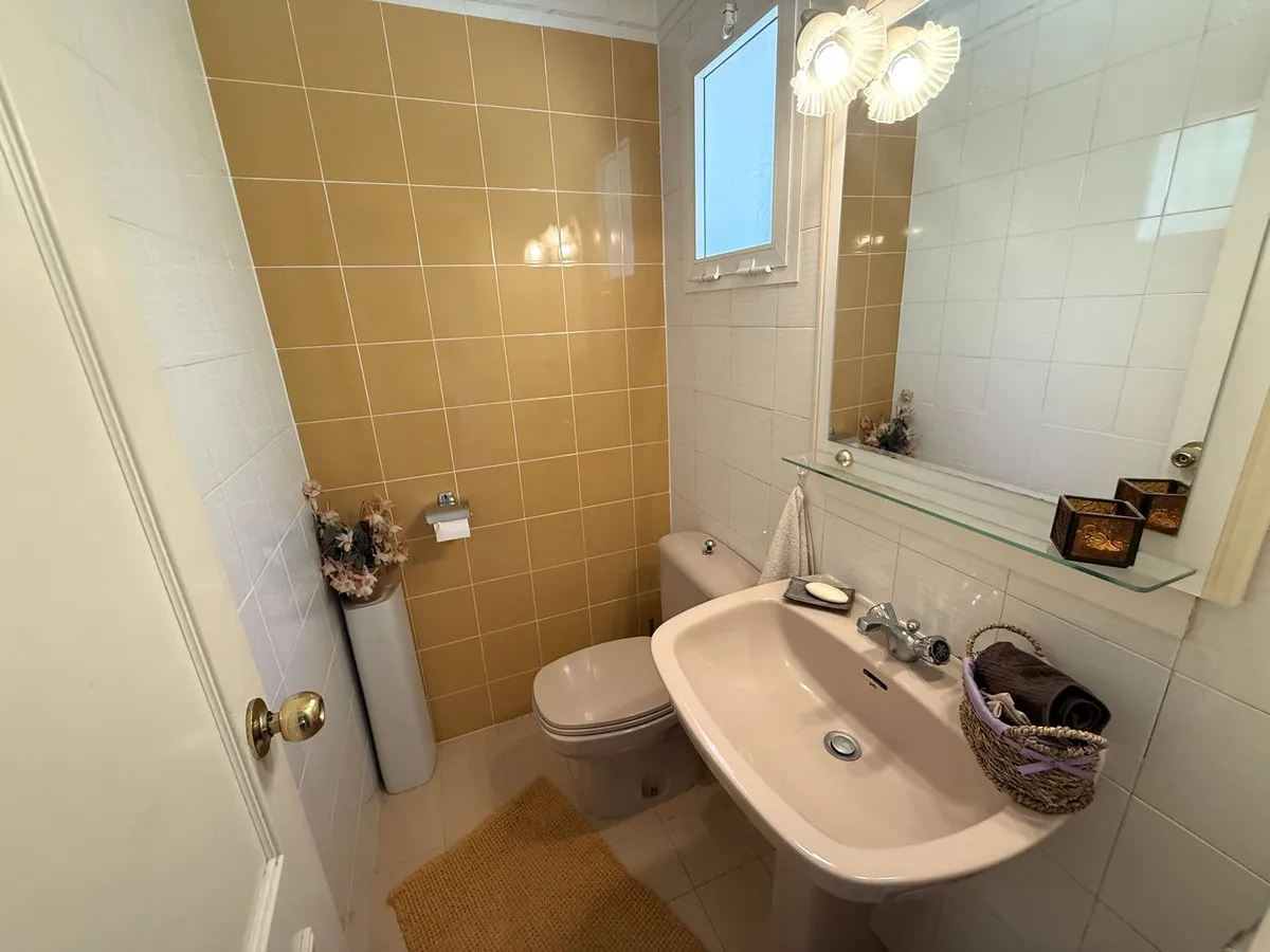 8a0e9035-7203-48b5-96c1-56adcc780551