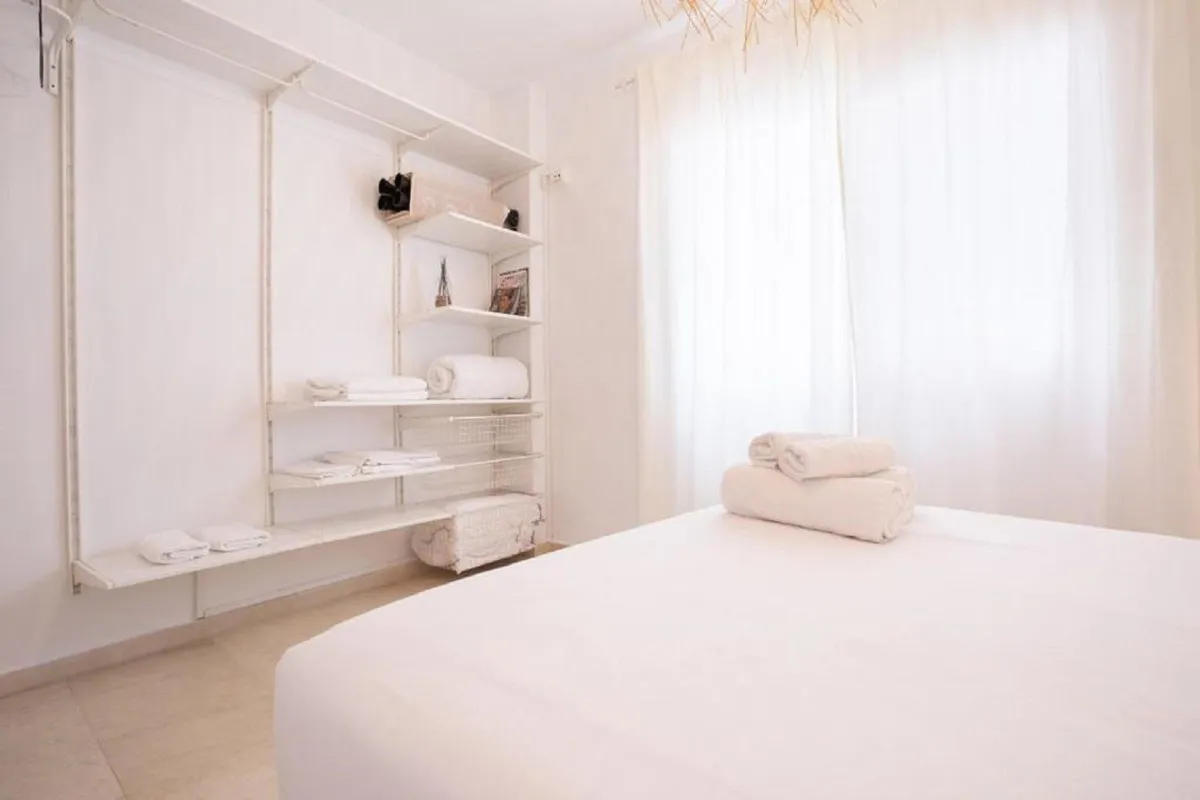 69371318-72c8-4e79-bac6-24e5512d359c