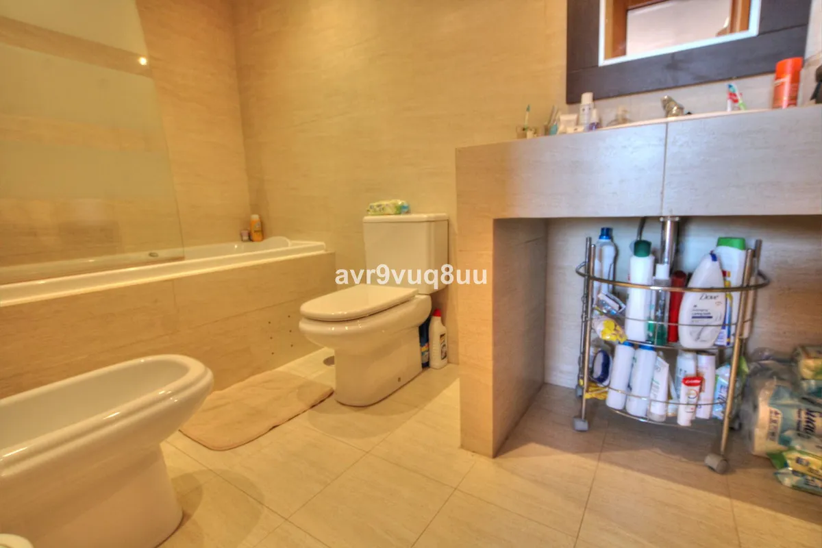 b9f6a0f6-f16f-44f7-8798-e8c7bde0ac43