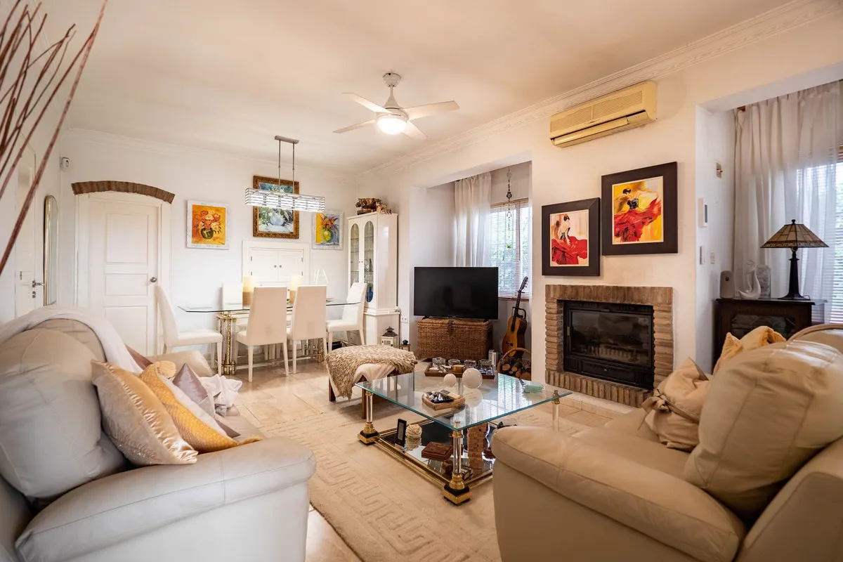 3c8c179a-c567-4412-98e7-d2fa6b046b89