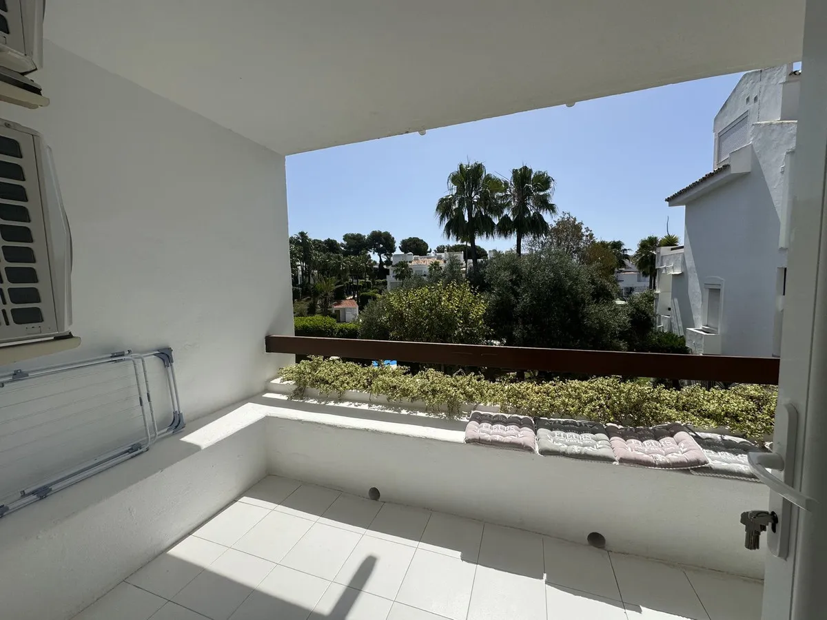 8e744143-cb62-444a-9239-88a103304a65