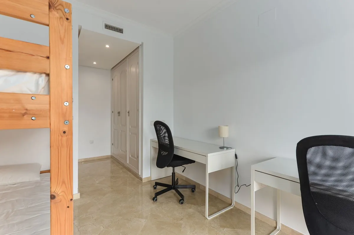 1bf5de2e-f53b-4741-baef-9059442a39f5