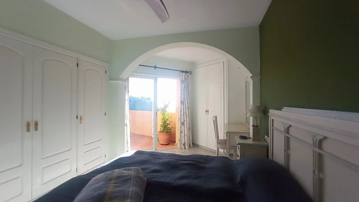 01476100-8ee5-47f2-9f80-ccadc1410fdc