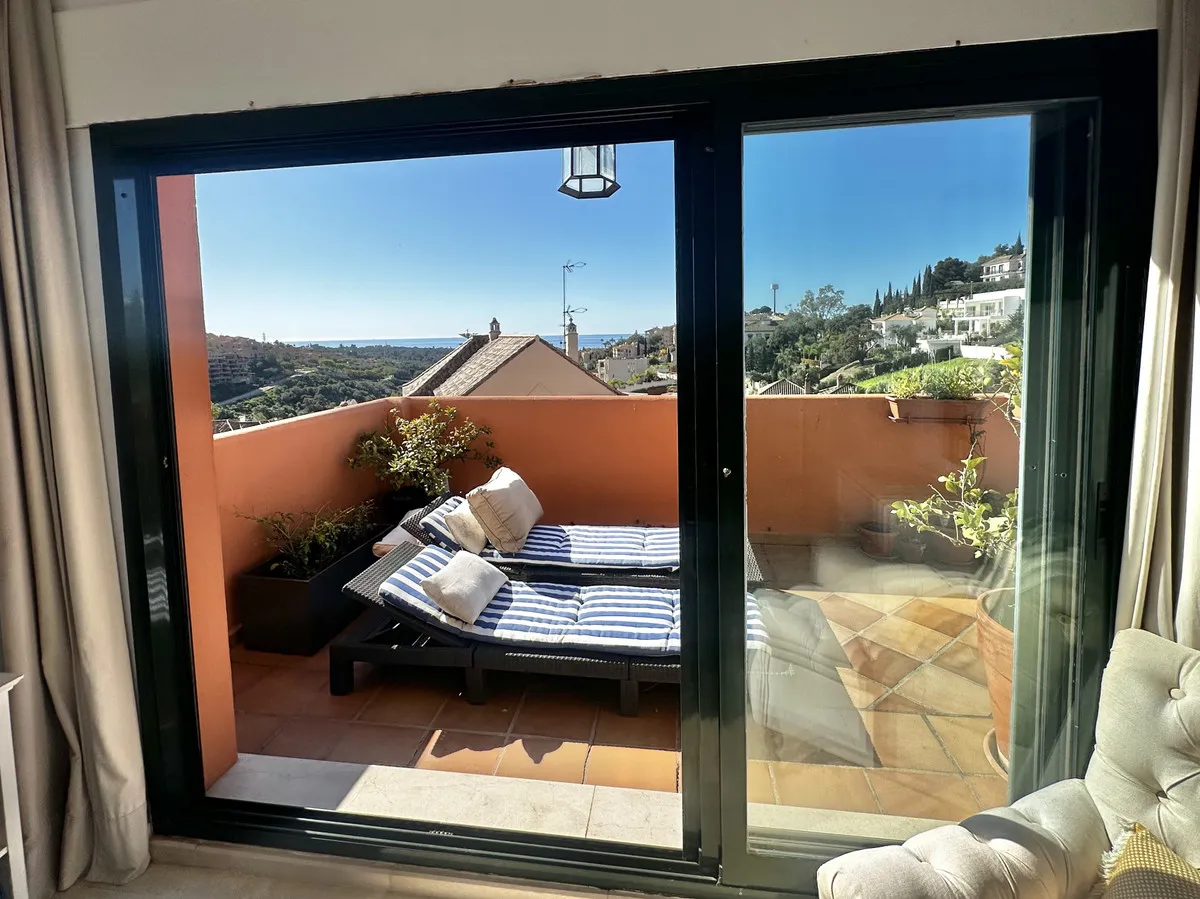 2533b295-52ef-48db-b0b0-e839b7ddf209