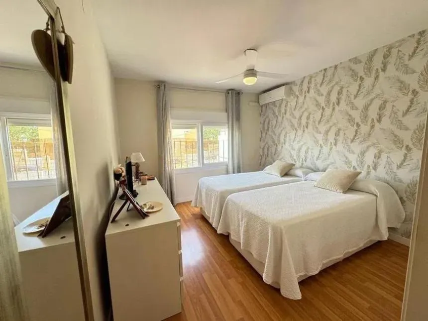 9f08bcd5-3aa6-4cfc-8ae5-031d6806e2af