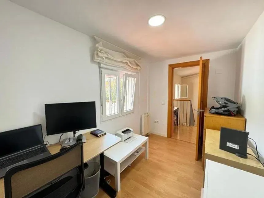 f30d5afd-1bd4-43e6-b211-45b004178ab4