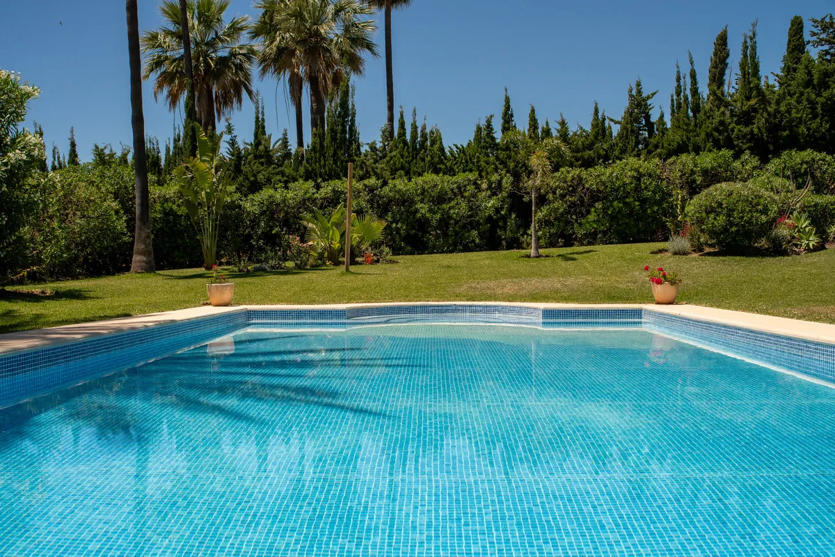 040b246f-fd53-44ec-b61c-95211feb0c8a