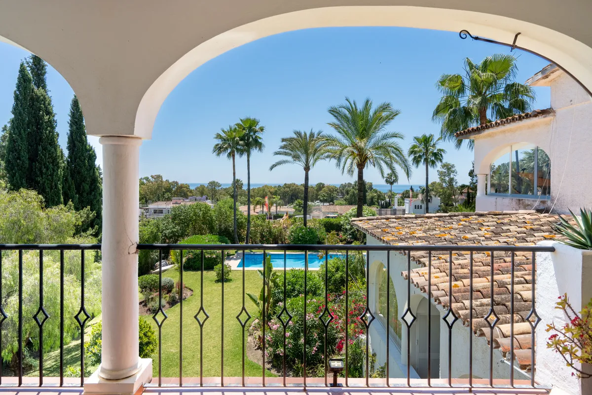 3aa7a49f-b8c9-4205-a6ce-95f61e111cd9