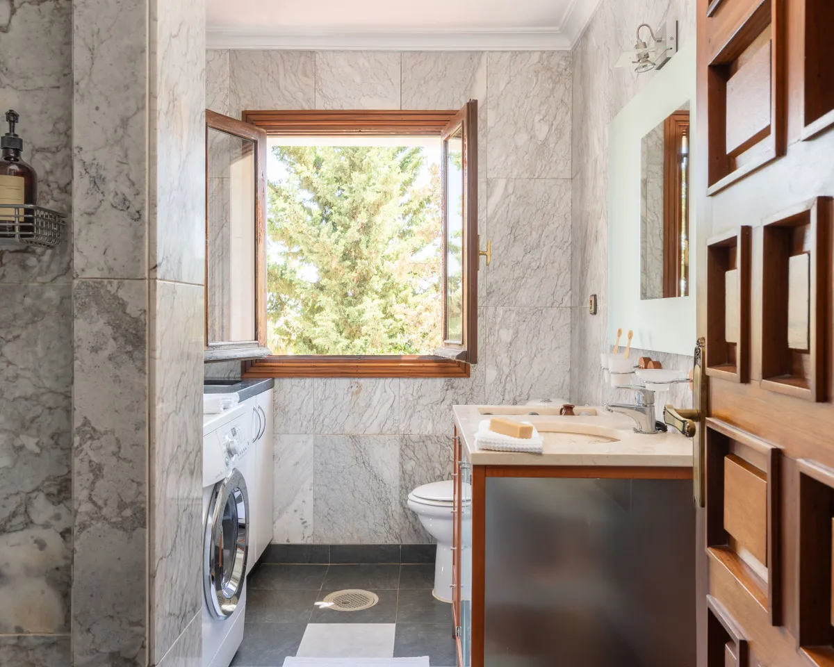 6c34727a-8fbf-4b22-8afe-9b6c1b34165e