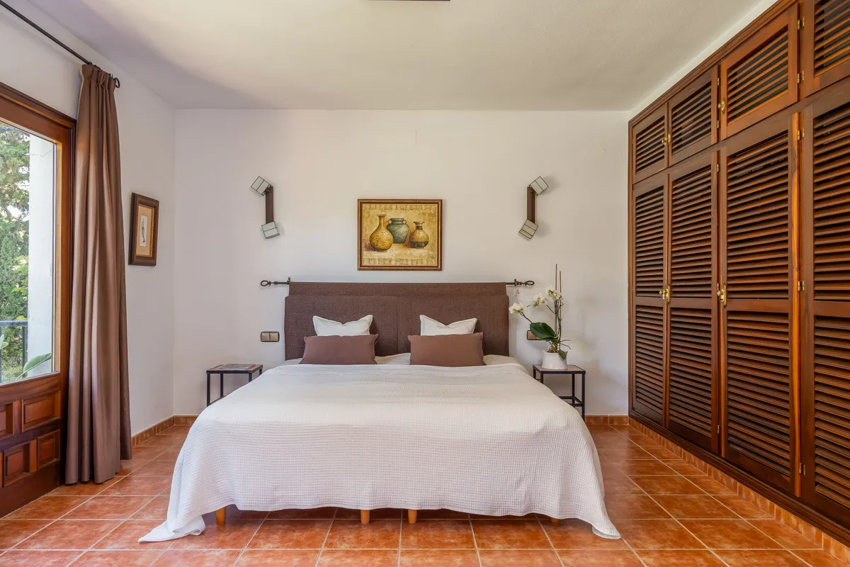 bfc63196-ab6e-43a3-b7c3-a3209de69235