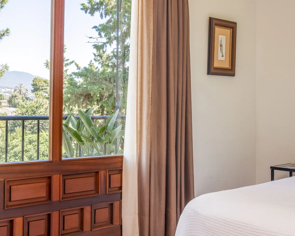 e7435339-a380-4c00-806e-a7a52a6b8756