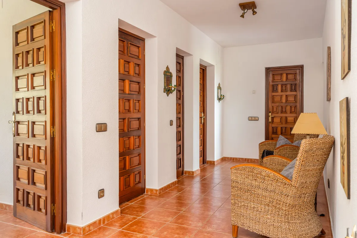 e85b208b-a227-409c-a461-bef87c13de6f