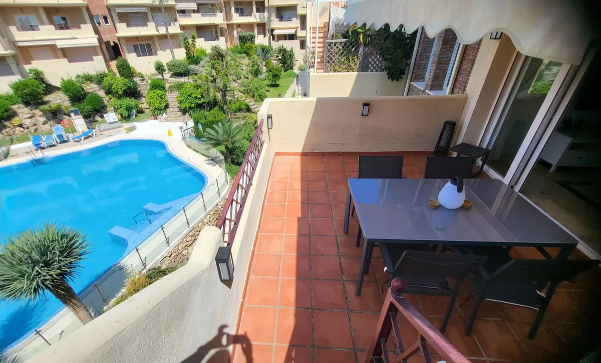 4234baa7-810d-4cda-9788-ac64d5fa20e6