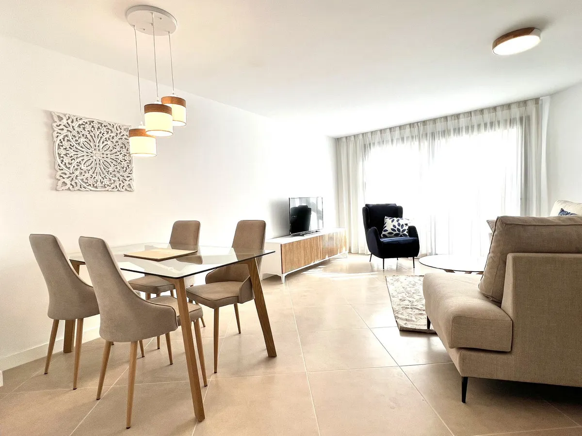 8b43435f-1856-47ac-98aa-f6fd15ccadbc