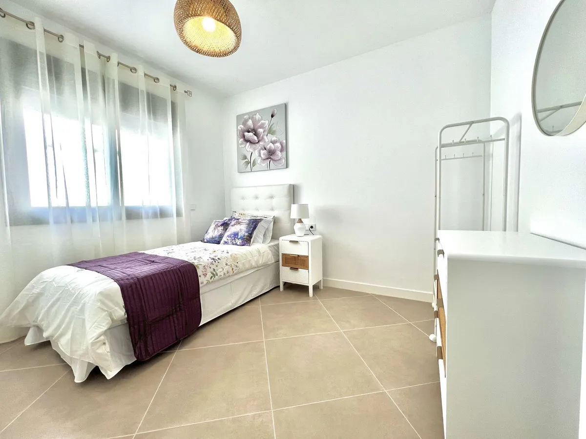 e3a3daa2-b5aa-4d6f-8cec-07bf02c05bd1