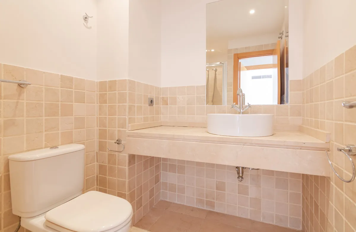 8e04b78f-5ff3-411f-a214-e2d310e4b3d8