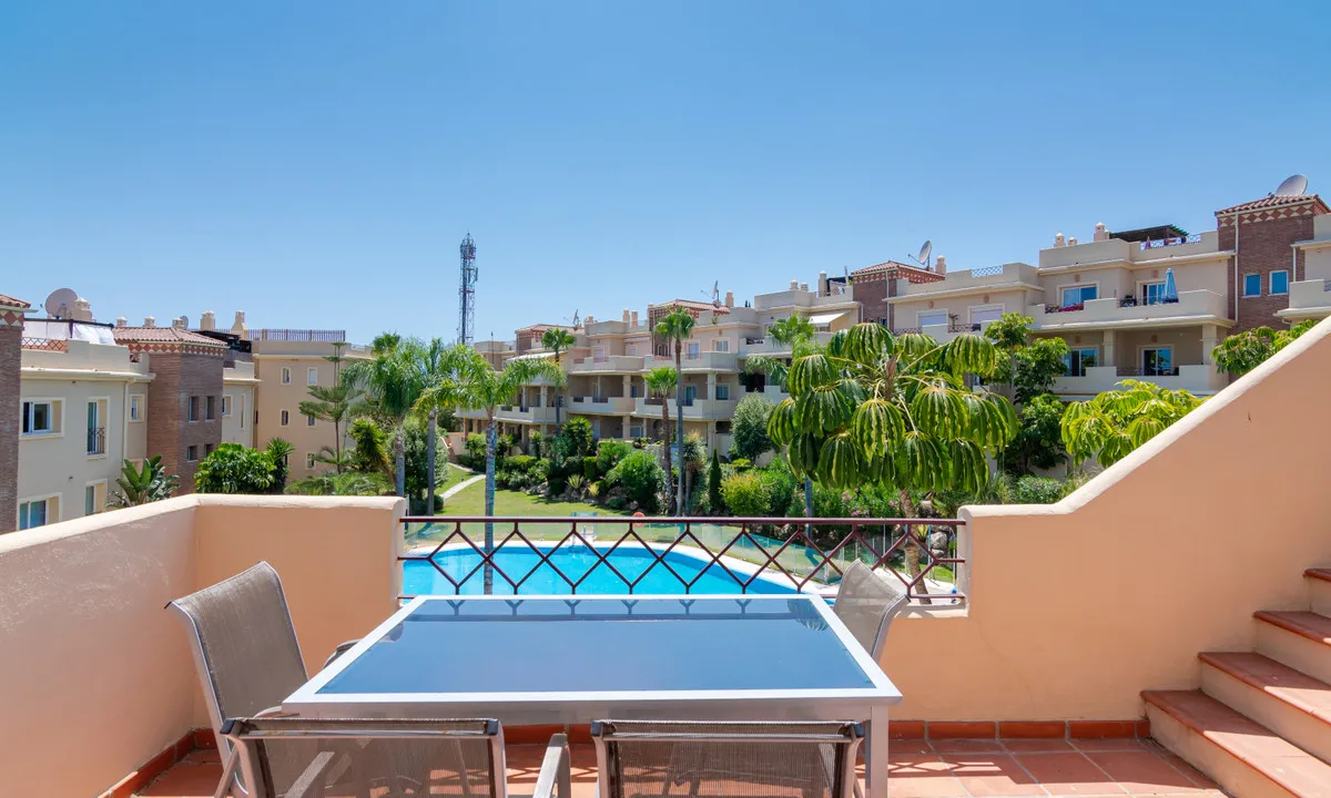 c8d9fba3-84d0-4102-9c0e-e25df64243a5