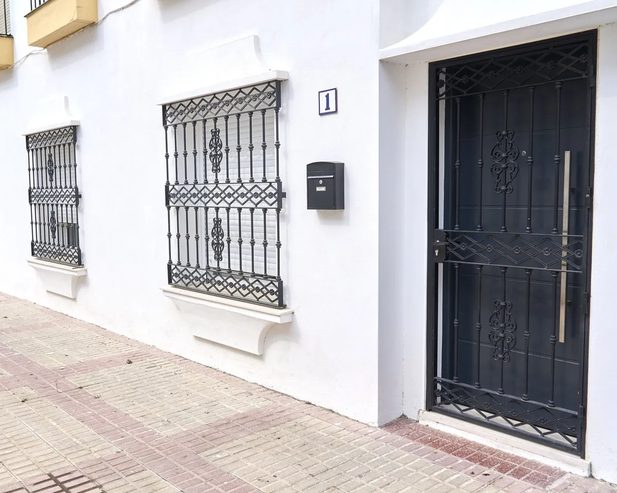 8014699b-5f4c-4005-b488-01e6fcc1a36a