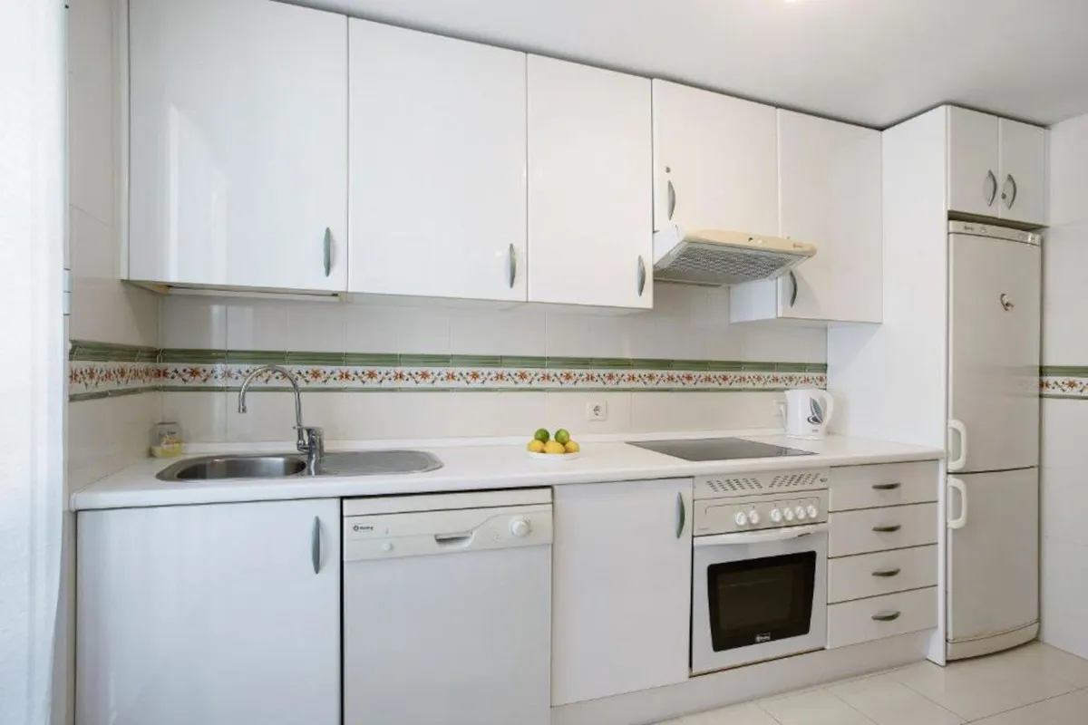 2b30993b-bbbe-4b67-a2d7-0ba26b849549