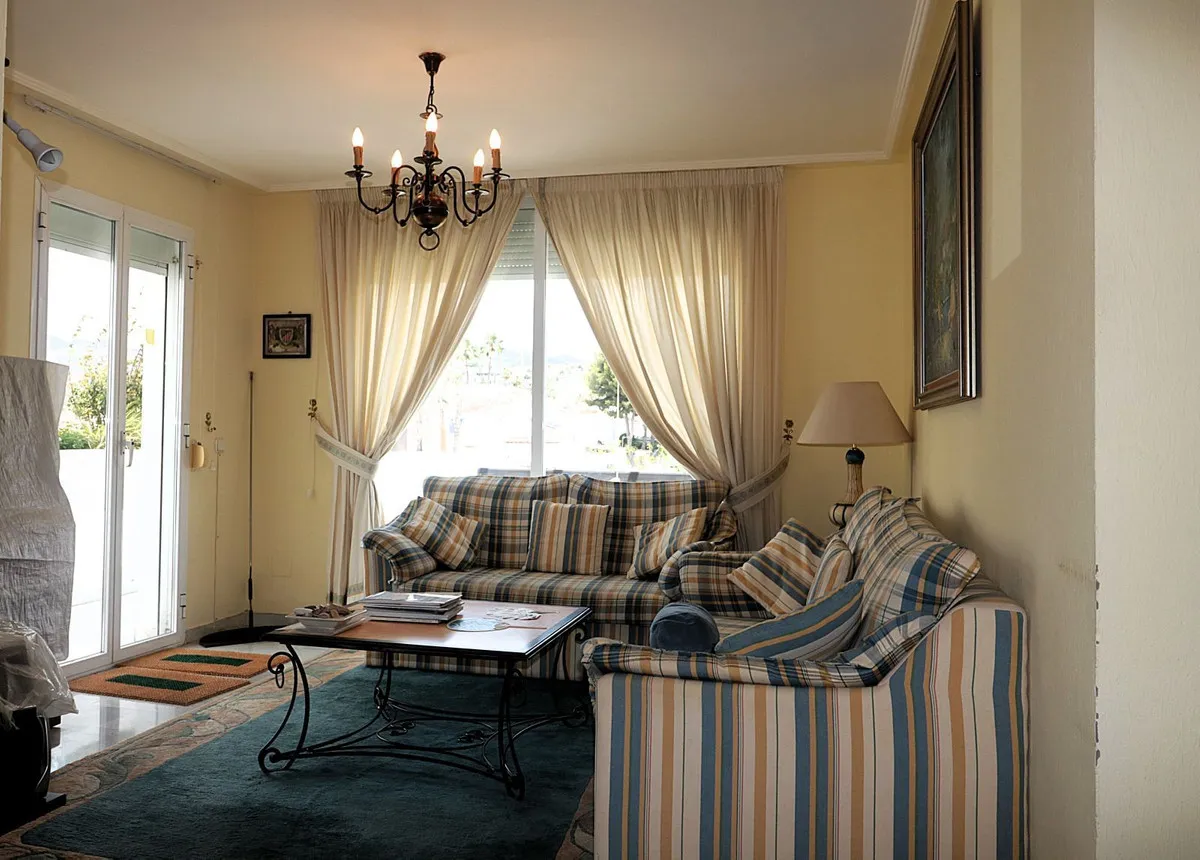 3f0f2747-a4a5-444f-9a84-e607e17c9a6b