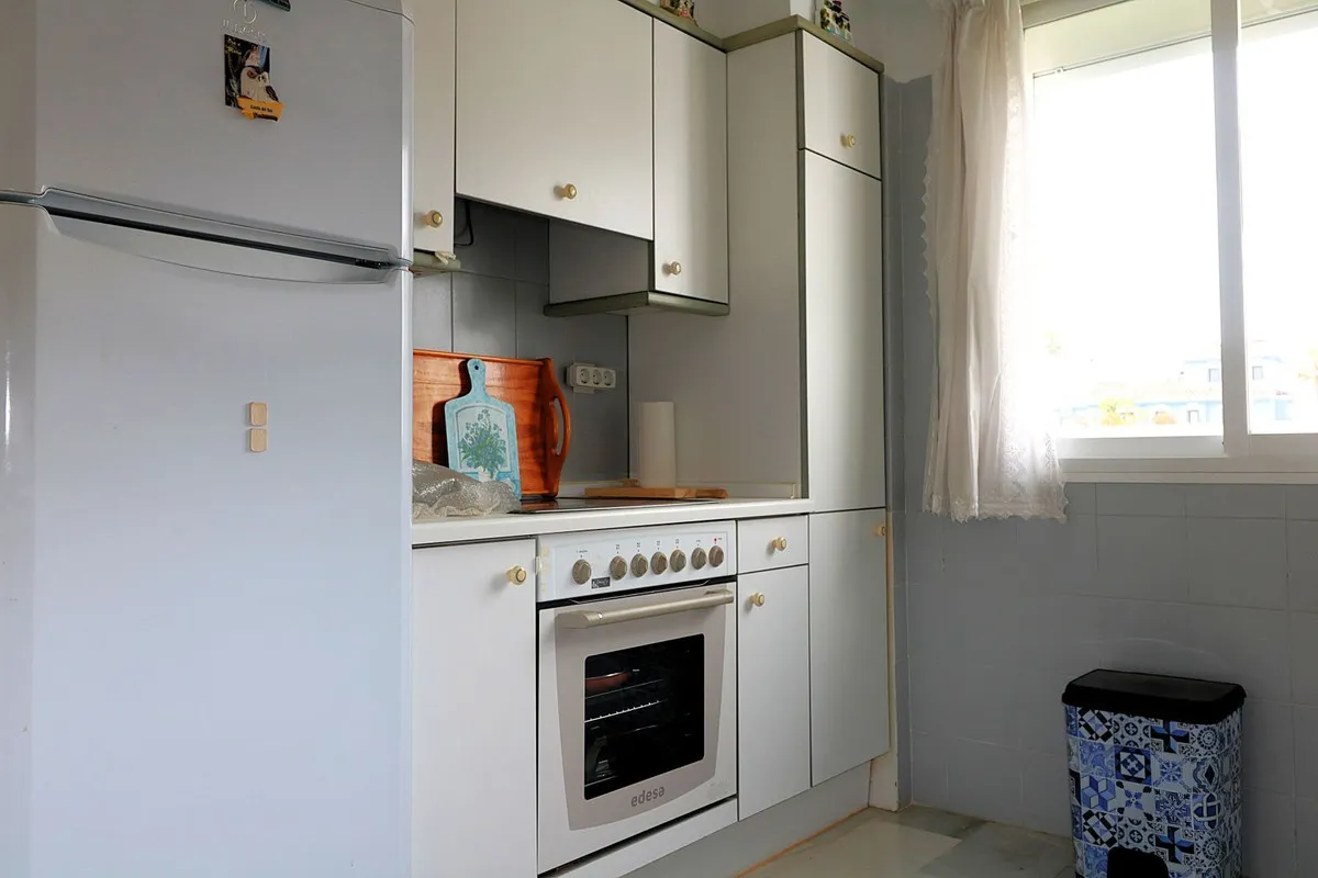 a913ee24-ce07-4d42-80ce-f88a57ebdf3c