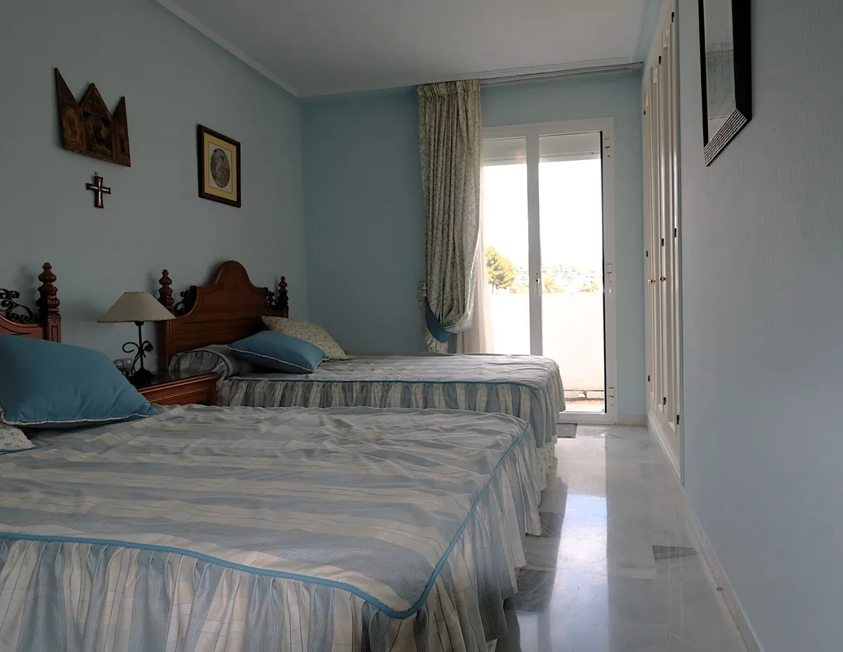 b0bfaf1e-80e4-4e22-bffe-2e3a8812c8ff