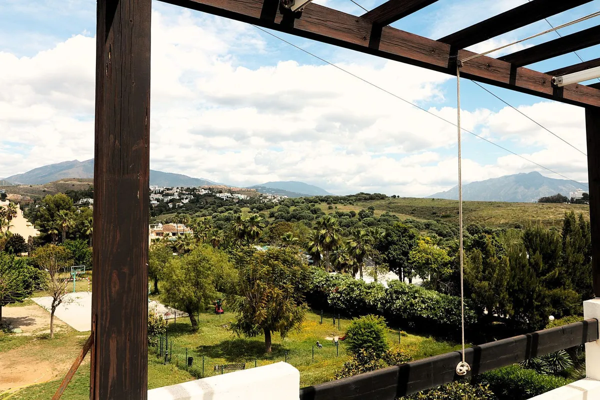 e61922af-3d3f-4c8b-84fb-ffd1f030da00