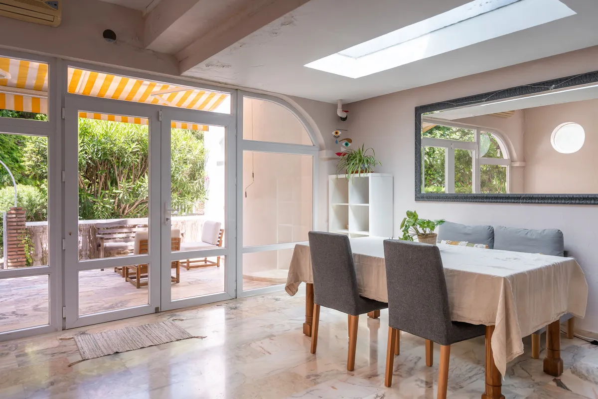 2d3adc15-4f94-4874-a6e7-5381f4f1ae89